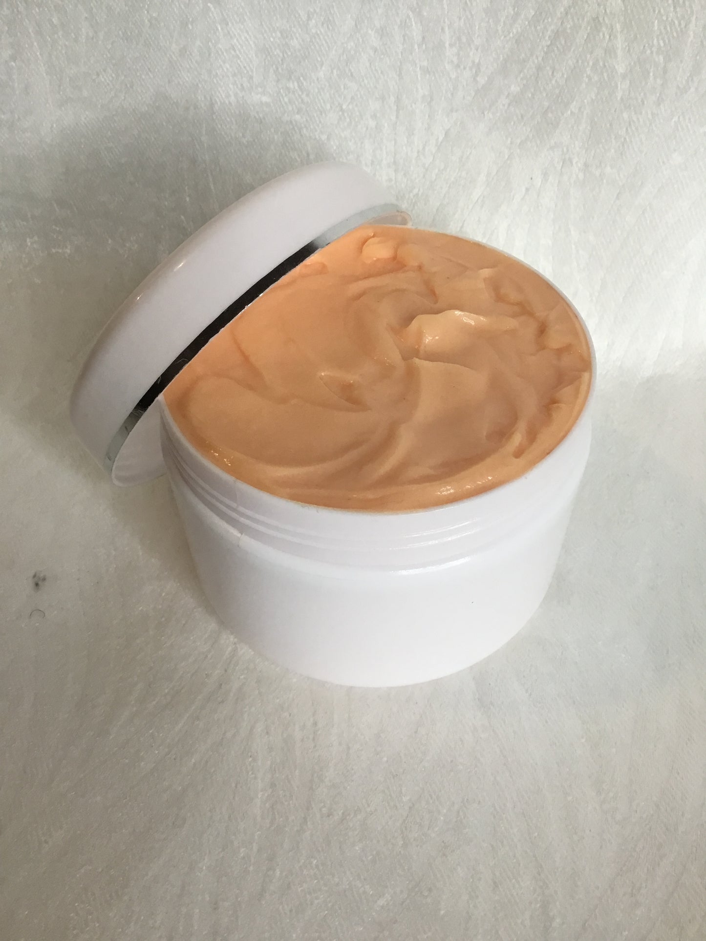 Anti-Aging Brightening Cream For Face And Body With Vitamin E 250g/ Anti-Aging Brightening Cream For Face And Body With Vitamin E 250g
