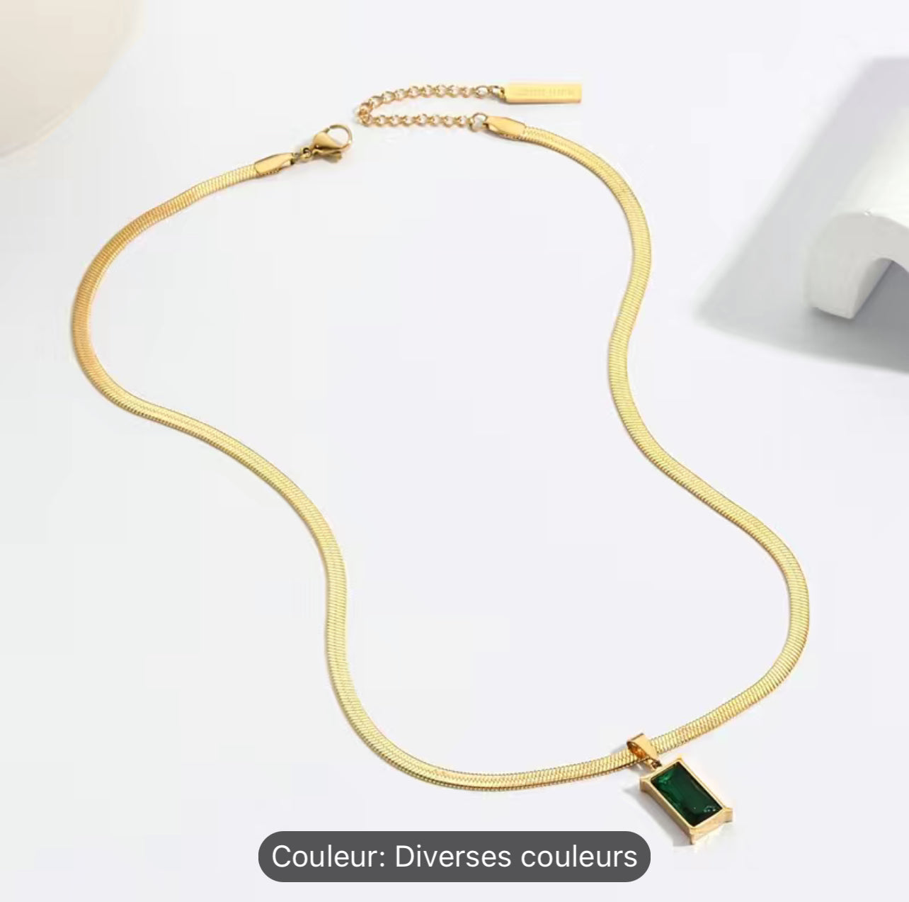 Collier Rétro Élégant En Acier Inoxydable.