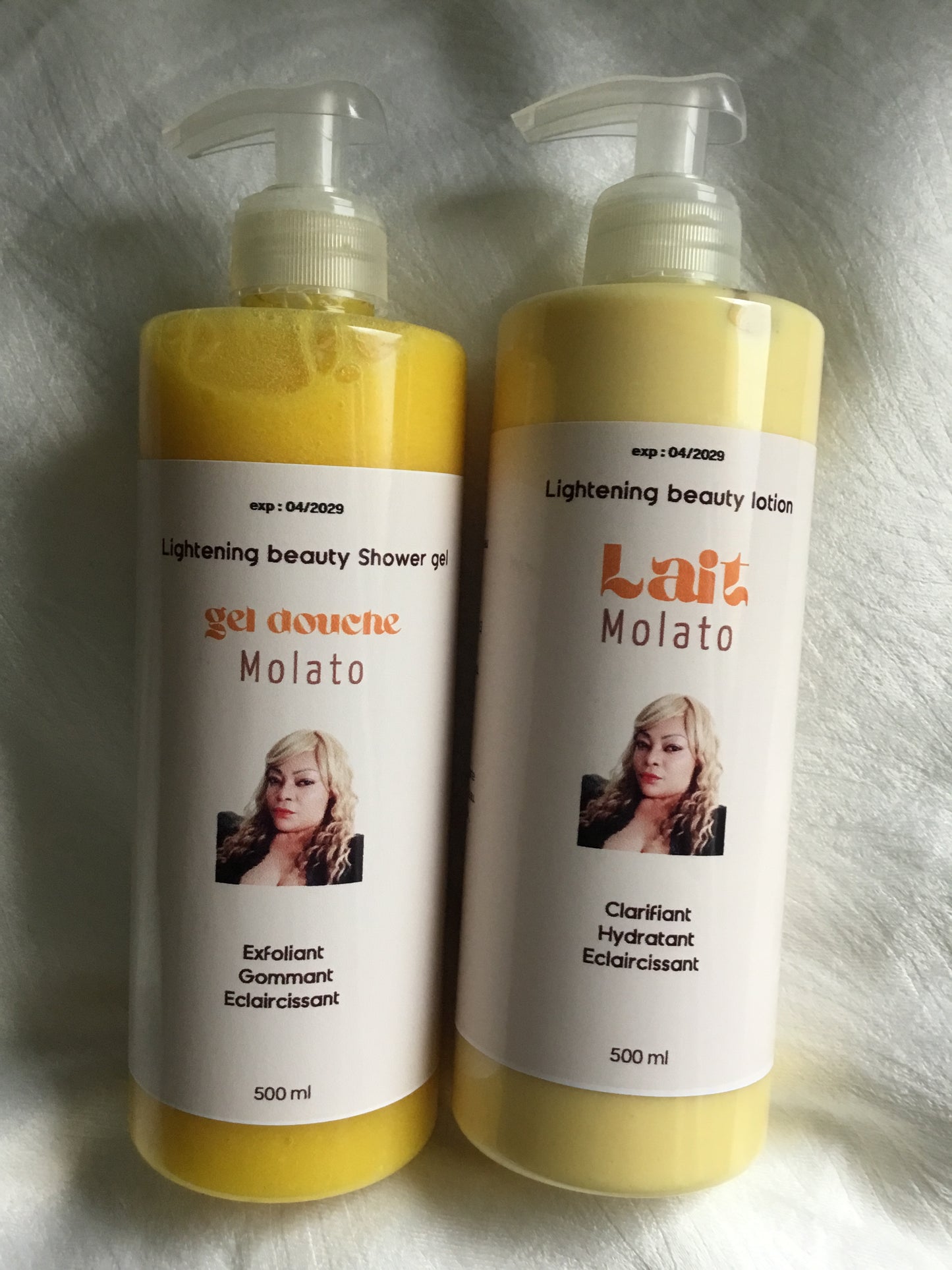 MOLATO ULTRA WHITENING MILK AND SHOWER GEL KIT YELLOW BANANA 500G