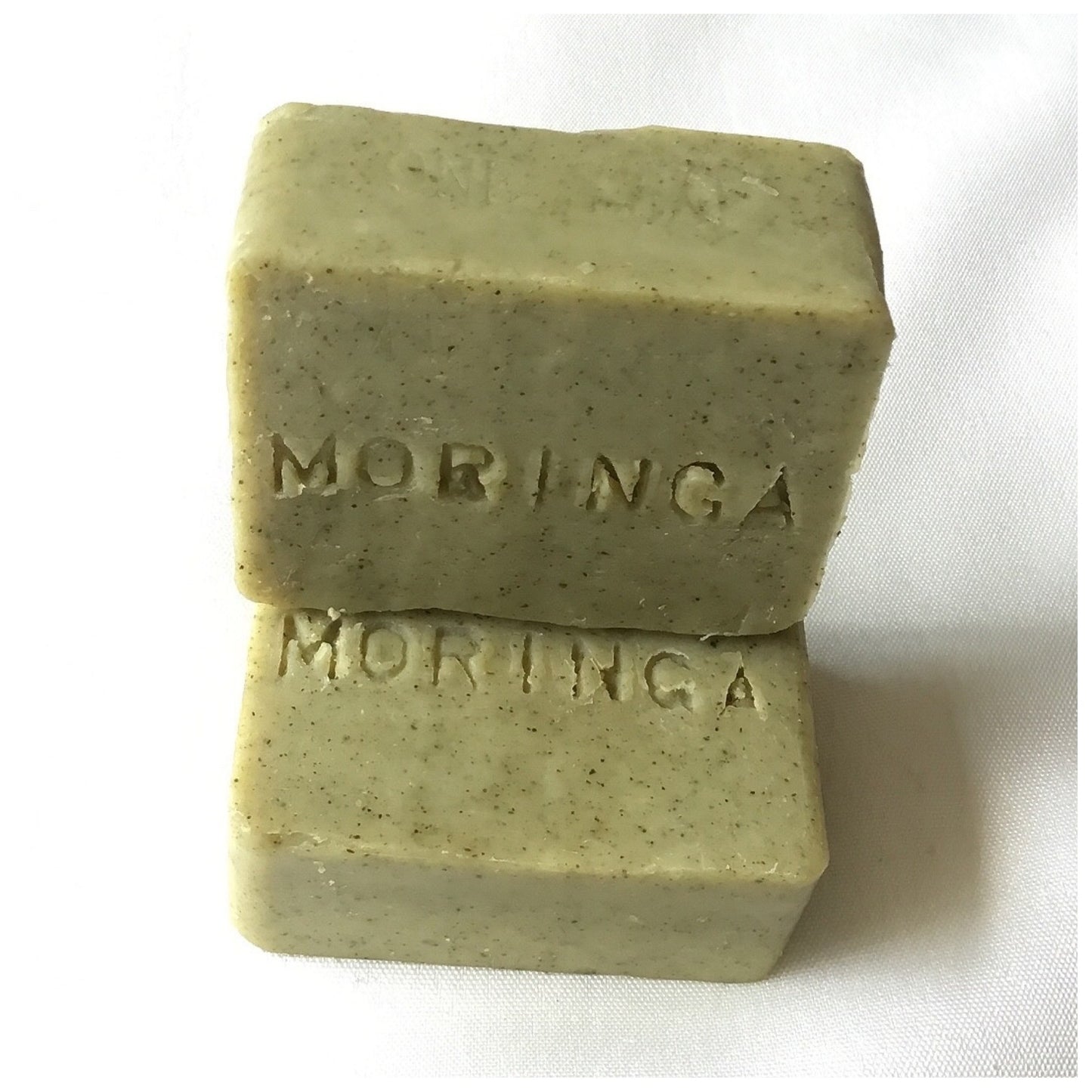 Savon à Froid Exfoliant Moringa Bio 100g